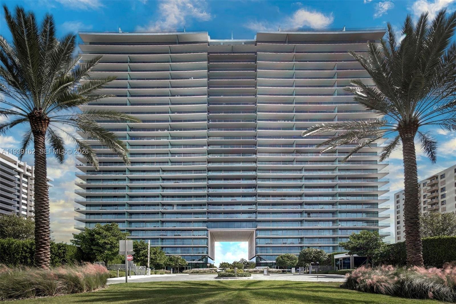 10201 Collins Ave #804 — Oceana Bal Harbour