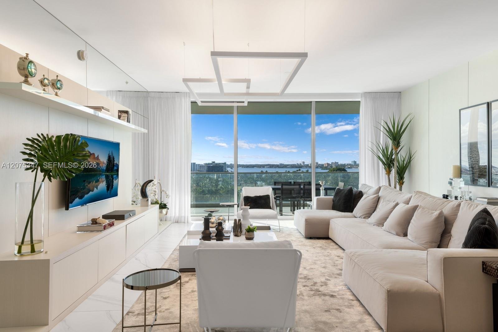 10201 Collins Ave #907 — Oceana Bal Harbour